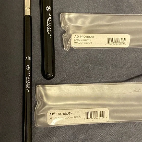 Anastasia Beverly Hills Bundle - Picture 10 of 16